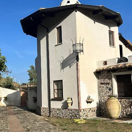 Il Santo Re Oda ve Kahvaltı Petrizzi