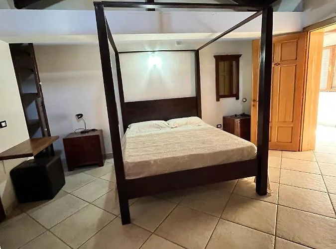 Alojamento de Acomodação e Pequeno-almoço Il Santo Re Petrizzi